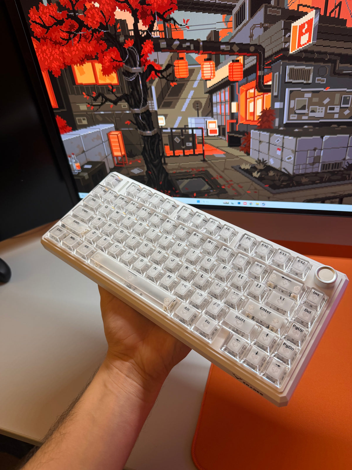 Xrades XR75 V2 Ultra Mat Transparan White ( Manyetik Switch 8k Hz ) Klavye